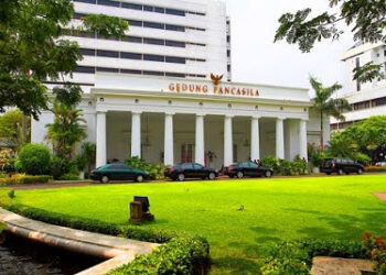 GEDUNG PEJAMBON