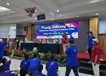MEMBANGUN KOMUNIKASI EFEKTIF SUAMI-ISTRI