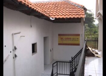 IMAM SHALAT “LEGENDARIS”, SUARA “PELIPUR LARA”