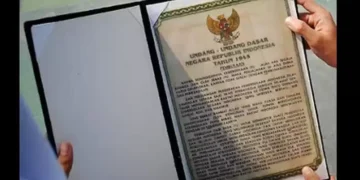 PIAGAM JAKARTA ITU PEMBUKAAN UUD 1945
